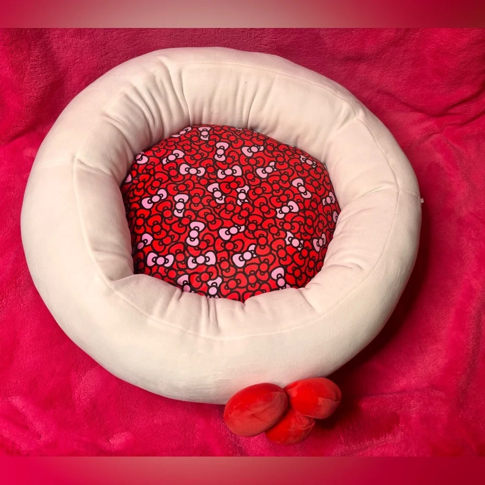 Hello kitty pet bed
